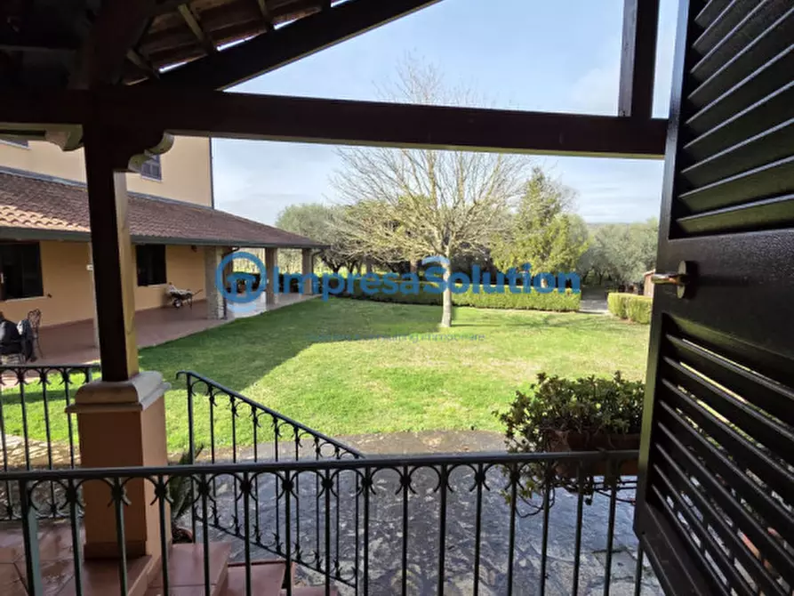 Immagine 18 di Villa in vendita  in Via Cantalupi 6 a Benevento