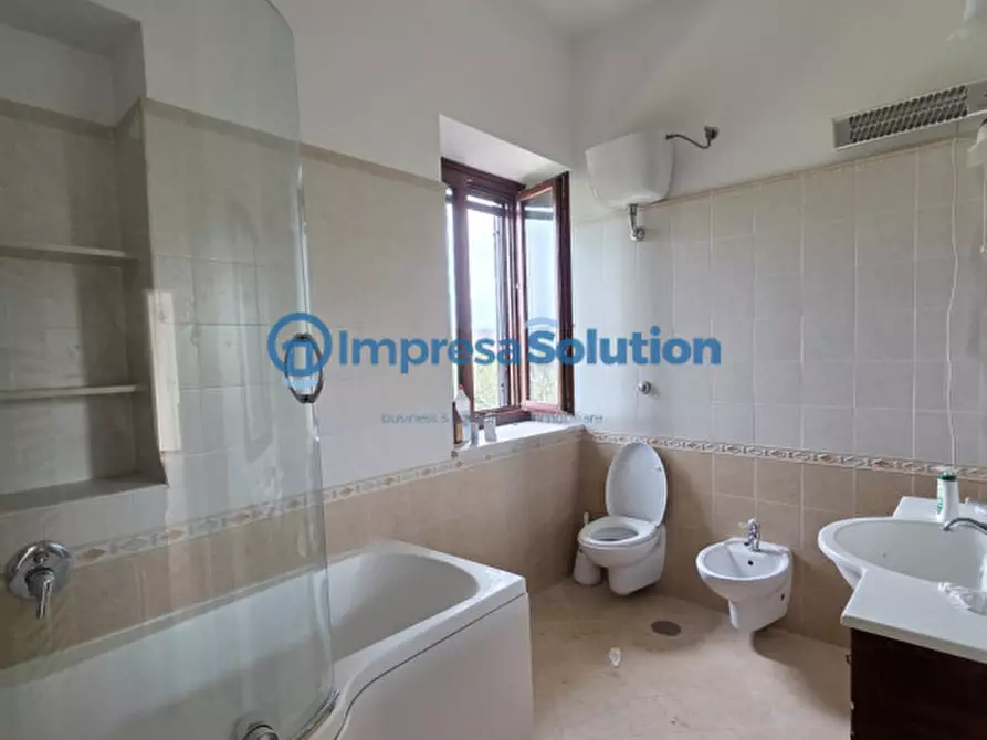 Immagine 32 di Villa in vendita  in Via Cantalupi 6 a Benevento