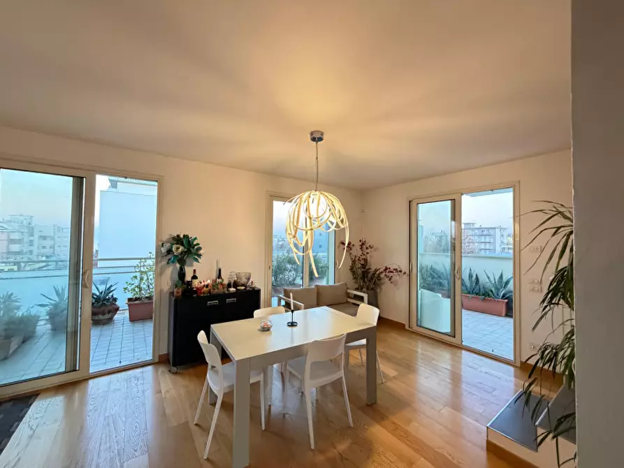 Immagine 3 di Attico in vendita  in Via Virgilio a Bellaria-Igea Marina