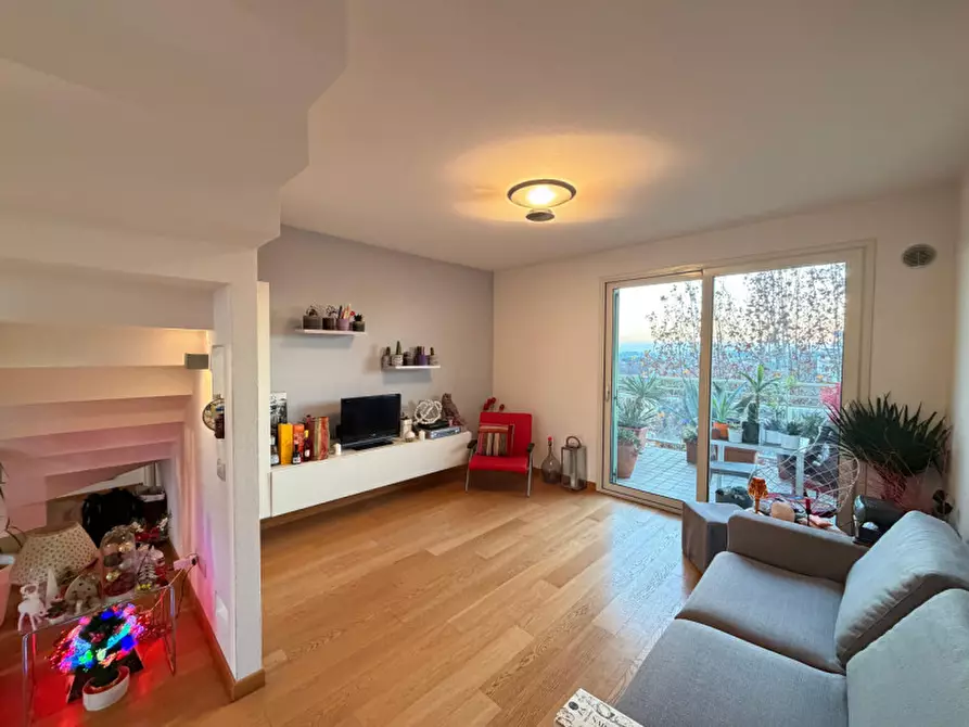 Immagine 9 di Attico in vendita  in Via Virgilio a Bellaria-Igea Marina