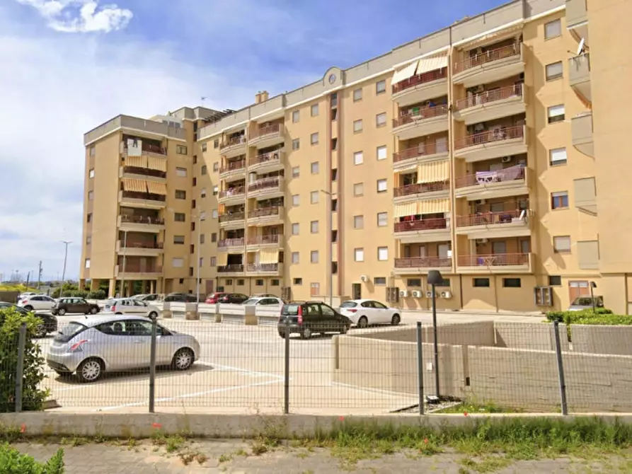 Immagine 12 di Appartamento in vendita  in Piazza Alda Merini, 6, 74121 Taranto TA, Italia a Taranto