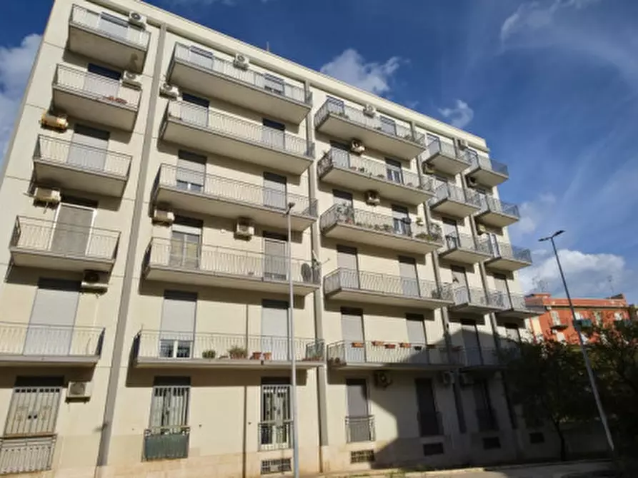 Immagine 1 di Appartamento in vendita  in via romagna 15 a Siracusa