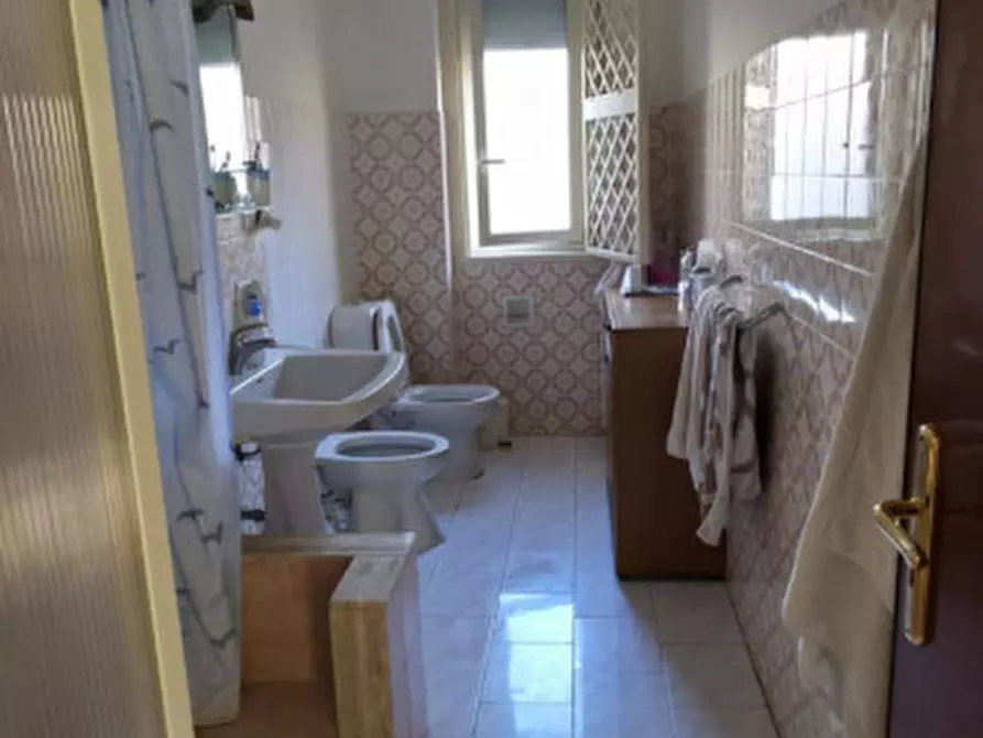 Immagine 15 di Appartamento in vendita  in via romagna 15 a Siracusa