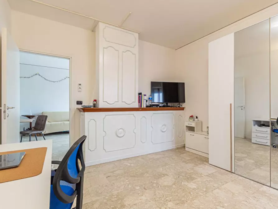 Immagine 1 di Camera in vendita  a Padova