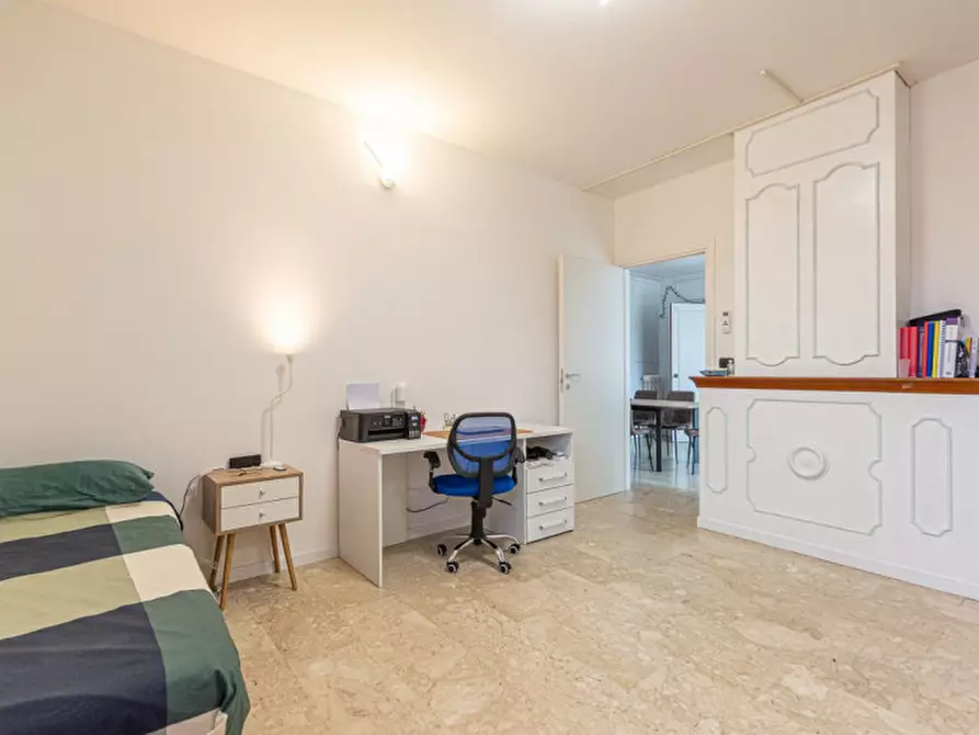 Immagine 5 di Camera in vendita  a Padova