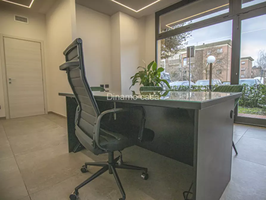 Immagine 9 di Negozio in affitto  in Via Traversa Pistoiese a Prato