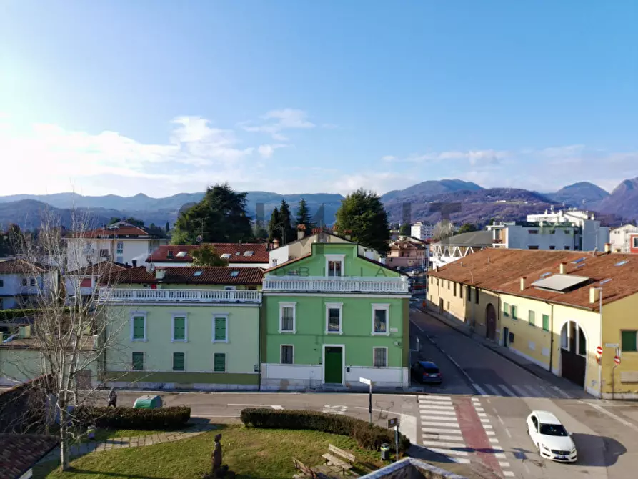 Immagine 2 di Appartamento in vendita  in Via San Giovanni Bosco a Schio