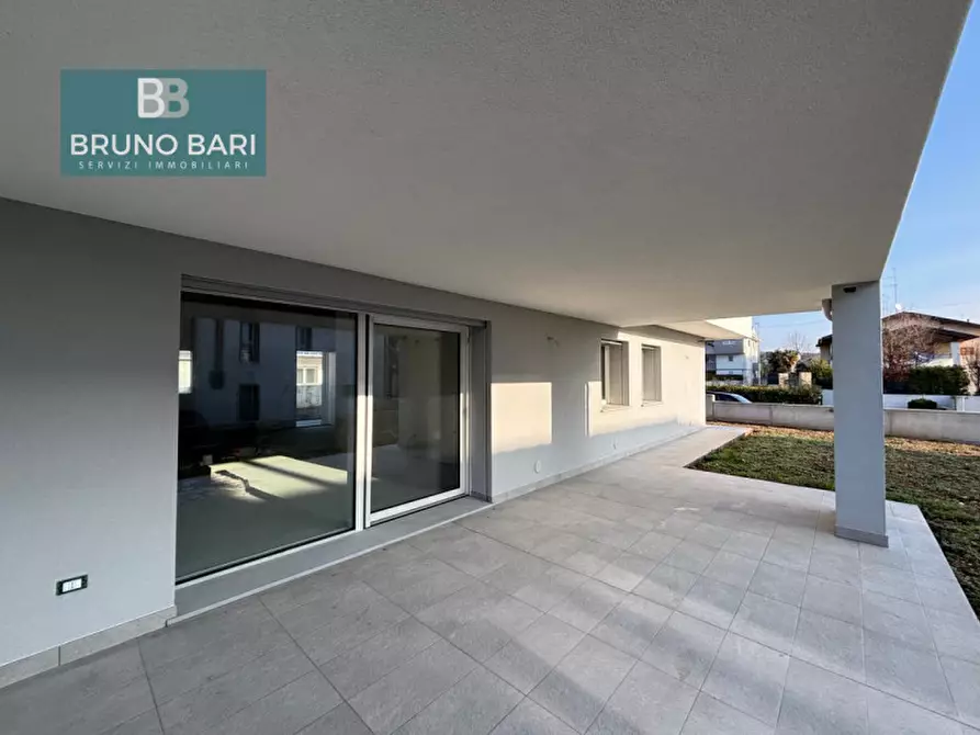 Immagine 4 di Casa indipendente in vendita  a Pordenone