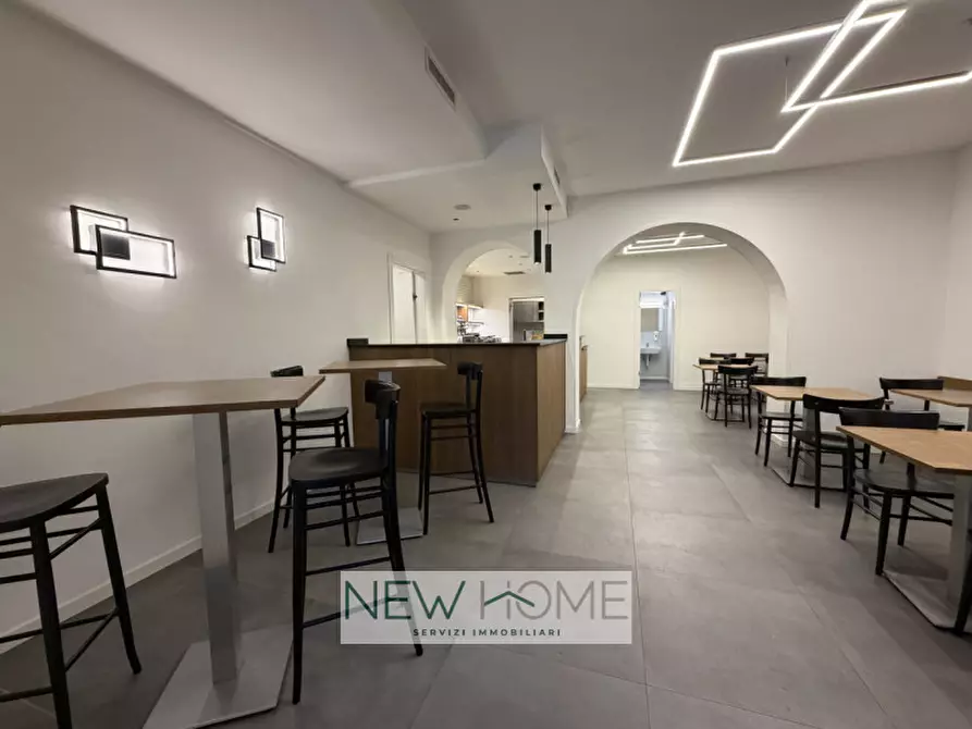 Immagine 1 di Attività commerciale in vendita  in Via del Perlar 50a a Verona