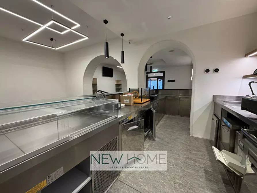 Immagine 6 di Attività commerciale in vendita  in Via del Perlar 50a a Verona