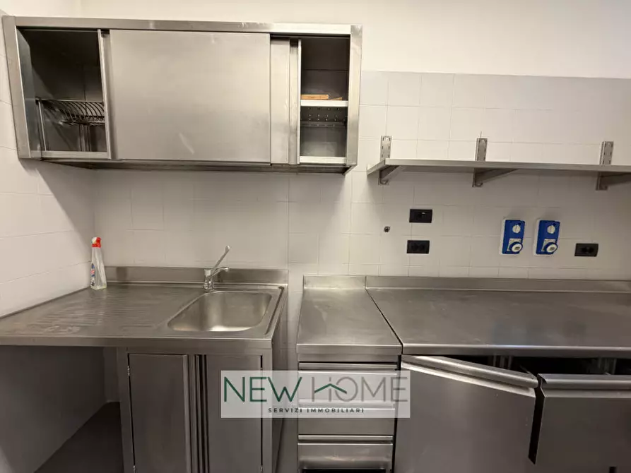 Immagine 10 di Attività commerciale in vendita  in Via del Perlar 50a a Verona