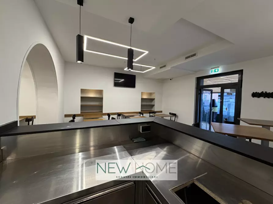 Immagine 14 di Attività commerciale in vendita  in Via del Perlar 50a a Verona