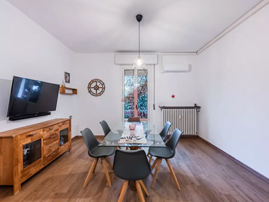 Immagine 10 di Appartamento in vendita  in Via Antonio Canova, 9 a Parma