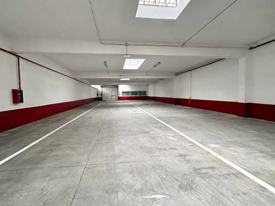 Immagine 3 di Capannone industriale in vendita  in Via Trofarello 17 a Torino