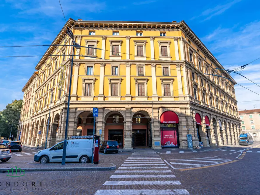 Immagine 2 di Garage in vendita  in Via Cesare Boldrini a Bologna