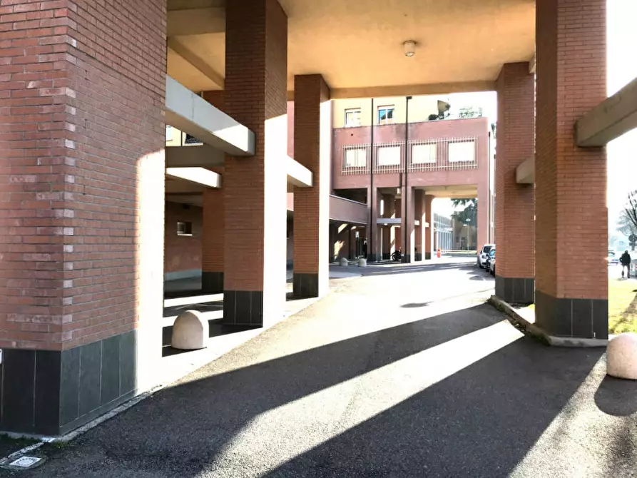 Immagine 5 di Garage in vendita  in via Sante Vincenzi a Bologna