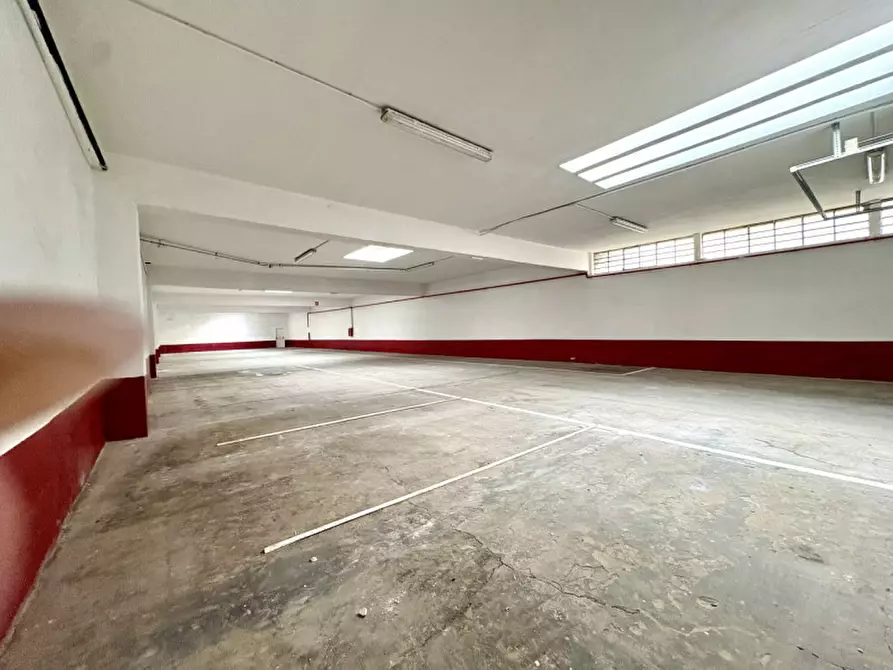 Immagine 1 di Capannone industriale in affitto  in Via Trofarello 17 a Torino