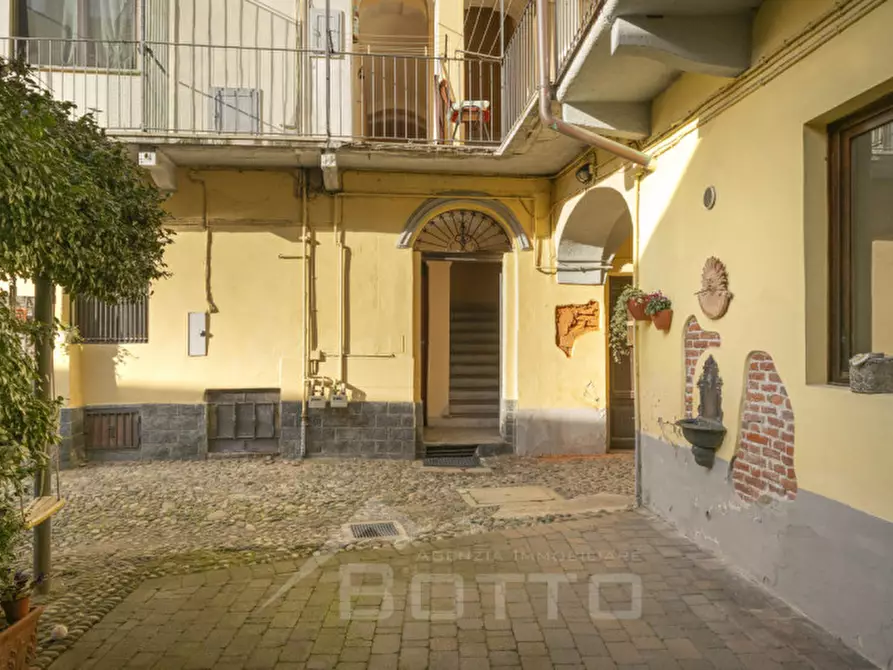 Immagine 10 di Villetta a schiera in vendita  in Corso Vercelli, 64 a Gattinara