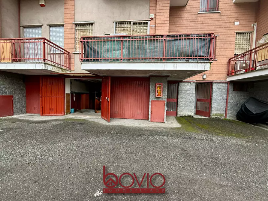 Immagine 2 di Garage in vendita  in via novara 2 a San Mauro Torinese