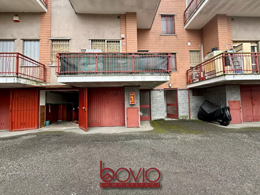 Immagine 3 di Garage in vendita  in via novara 2 a San Mauro Torinese