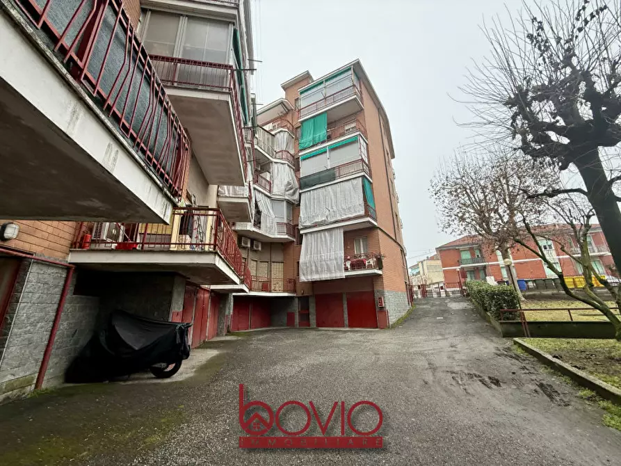 Immagine 7 di Garage in vendita  in via novara 2 a San Mauro Torinese