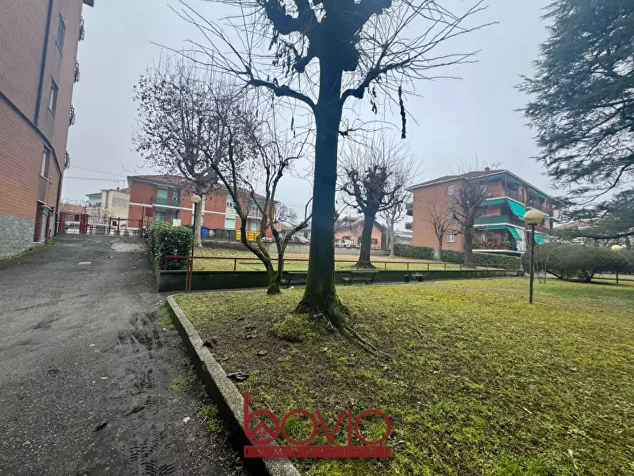 Immagine 10 di Garage in vendita  in via novara 2 a San Mauro Torinese