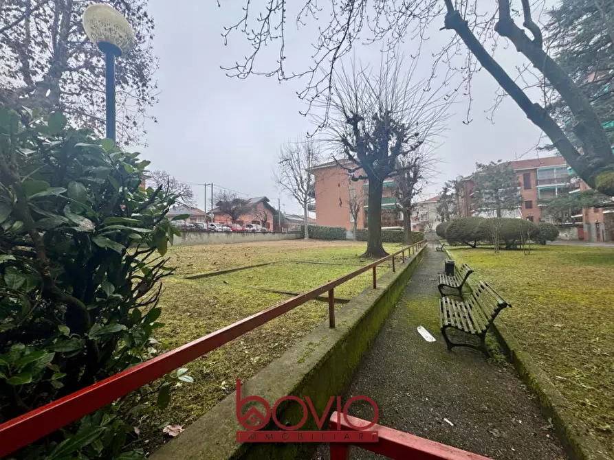 Immagine 11 di Garage in vendita  in via novara 2 a San Mauro Torinese