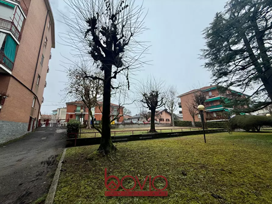 Immagine 13 di Garage in vendita  in via novara 2 a San Mauro Torinese