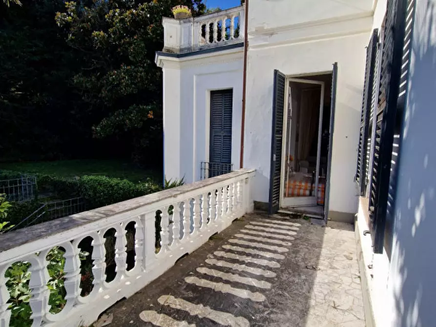 Immagine 23 di Villa in vendita  in Via Macera a Rapallo