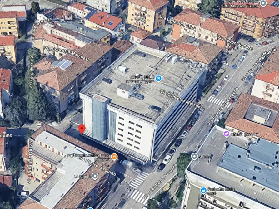 Immagine 8 di Posto auto in vendita  in Via Pier Paolo Vergerio a Padova