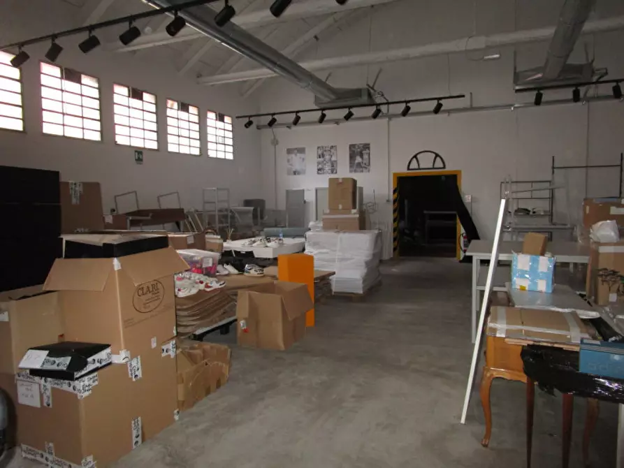 Immagine 2 di Laboratorio in affitto  in Via Giovanni Giolitti a Padova