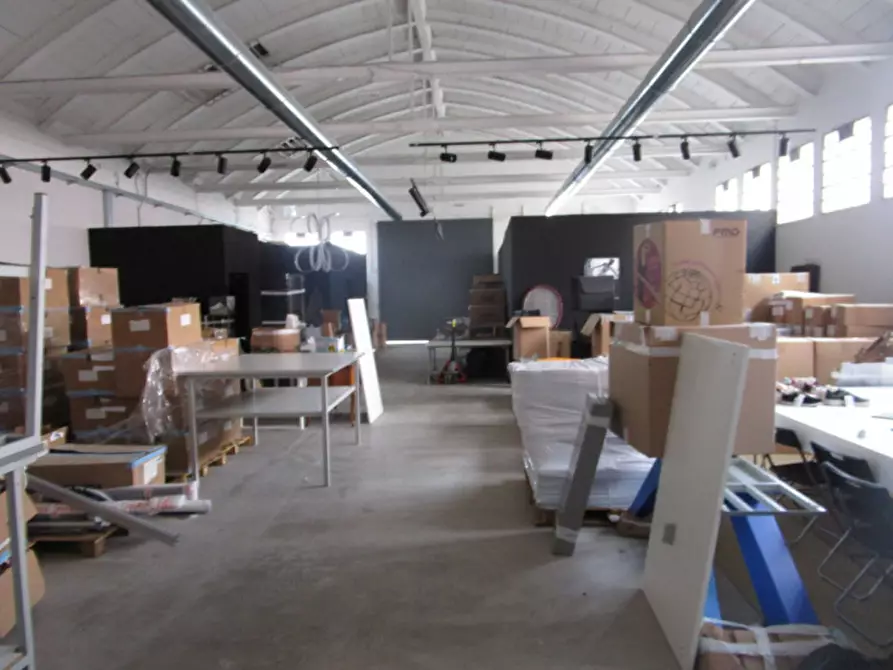 Immagine 5 di Laboratorio in affitto  in Via Giovanni Giolitti a Padova