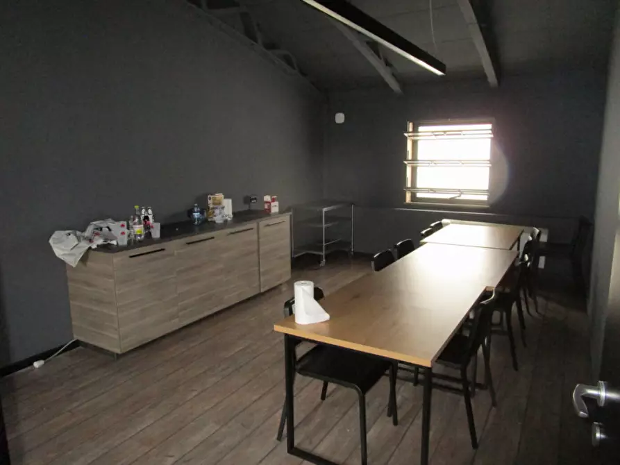 Immagine 8 di Laboratorio in affitto  in Via Giovanni Giolitti a Padova