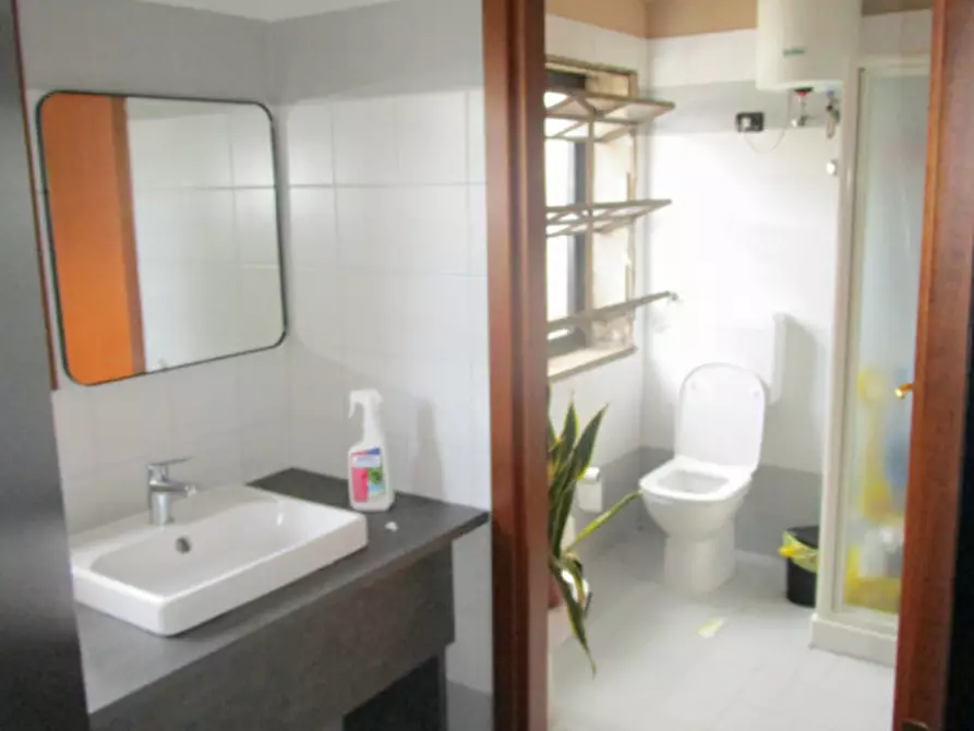 Immagine 10 di Laboratorio in affitto  in Via Giovanni Giolitti a Padova