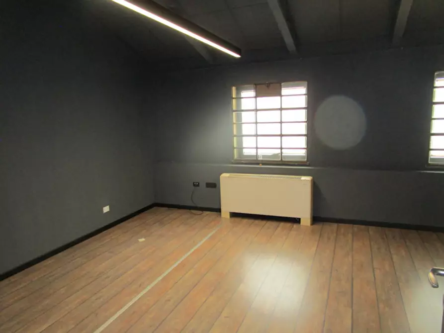 Immagine 13 di Laboratorio in affitto  in Via Giovanni Giolitti a Padova