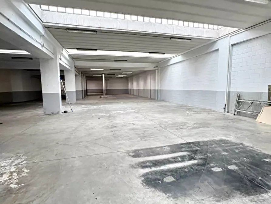 Immagine 8 di Capannone industriale in vendita  in Via Beinette 18 a Torino