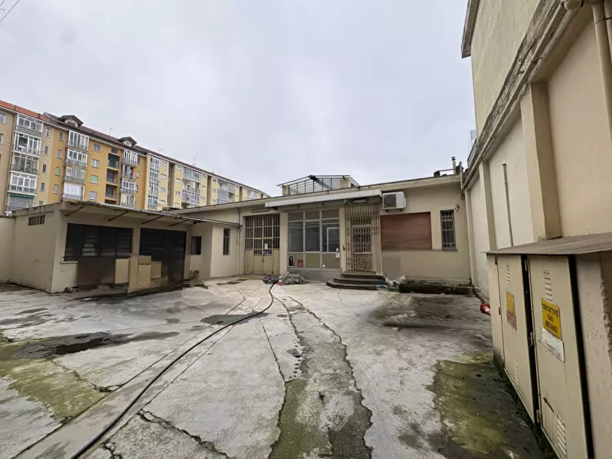 Immagine 10 di Capannone industriale in vendita  in Via Beinette 18 a Torino