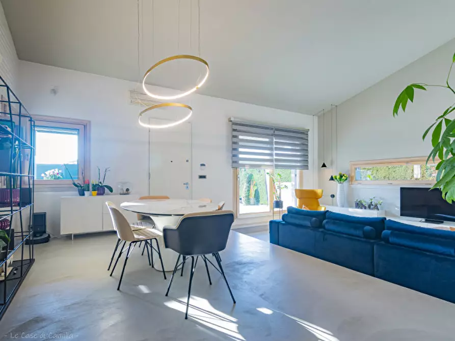 Immagine 2 di Villa in vendita  in via Arturo Toscanini a Villa Bartolomea