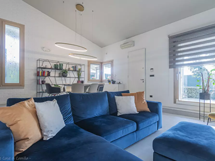 Immagine 5 di Villa in vendita  in via Arturo Toscanini a Villa Bartolomea