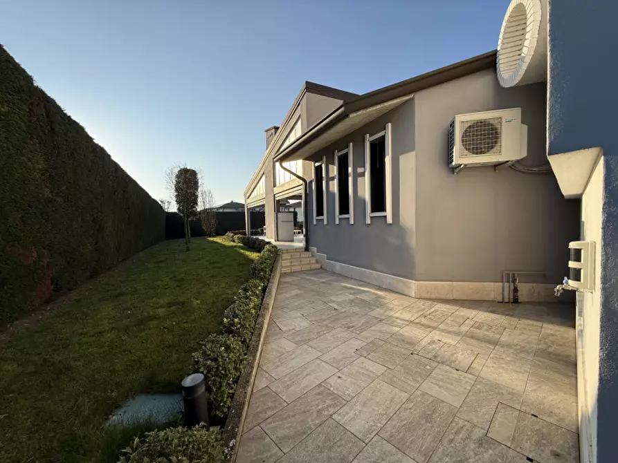 Immagine 55 di Villa in vendita  in via Arturo Toscanini a Villa Bartolomea