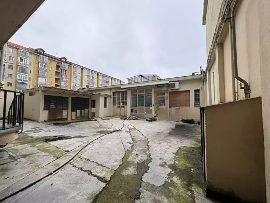 Immagine 9 di Capannone industriale in affitto  in Via Beinette 18 a Torino