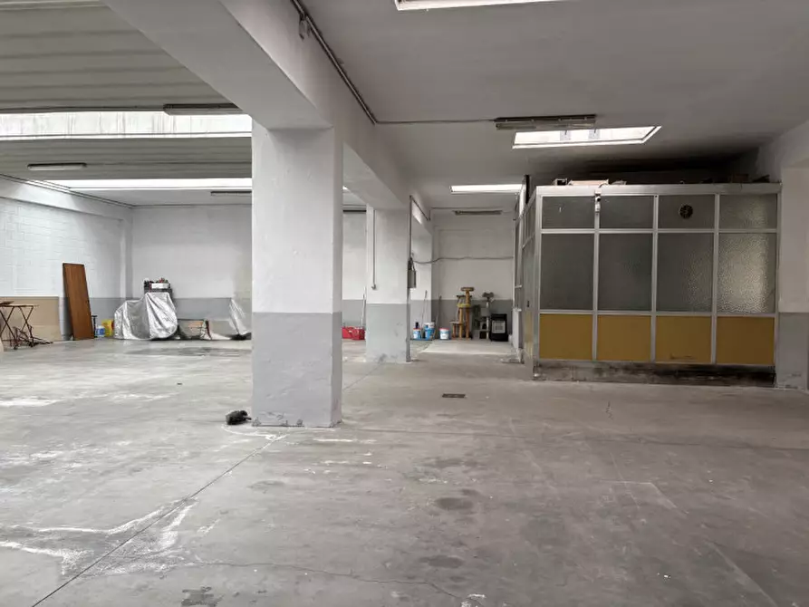 Immagine 16 di Capannone industriale in affitto  in Via Beinette 18 a Torino