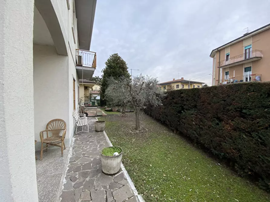 Immagine 5 di Casa indipendente in vendita  in Via Ospedale a Villafranca Di Verona