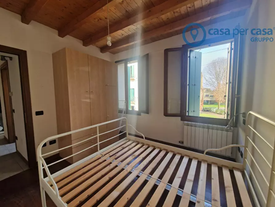 Immagine 9 di Appartamento in vendita  a Rovigo