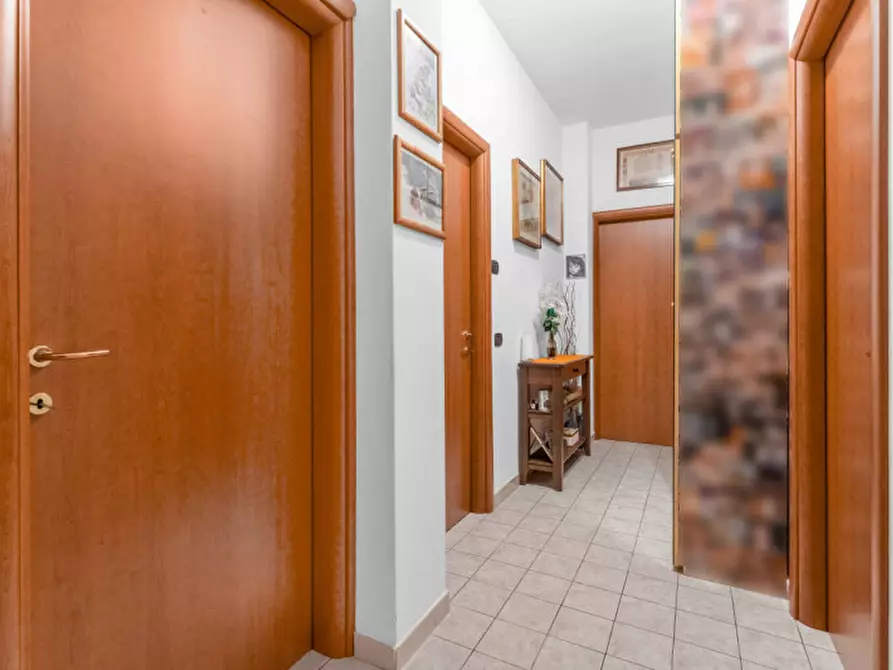 Immagine 19 di Appartamento in vendita  in via della Croce, 12 a Nerviano