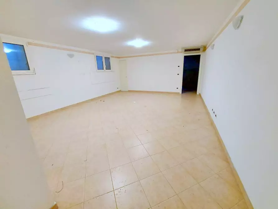 Immagine 10 di Villa in vendita  in VIA TIZIANO VECELLIO a Padova