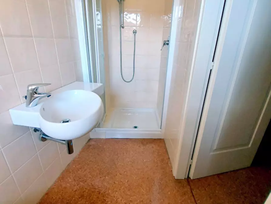 Immagine 26 di Villa in vendita  in VIA TIZIANO VECELLIO a Padova