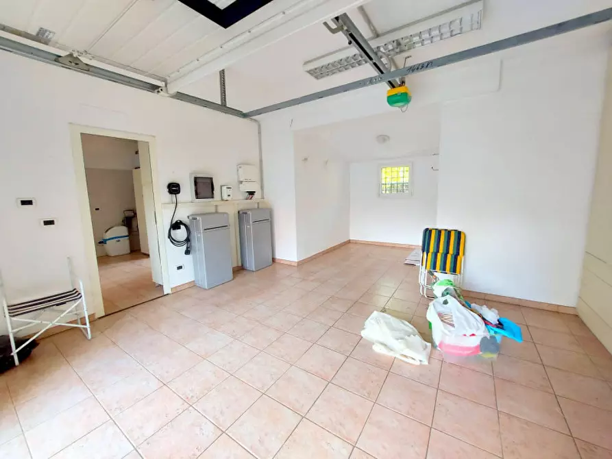 Immagine 41 di Villa in vendita  in VIA TIZIANO VECELLIO a Padova