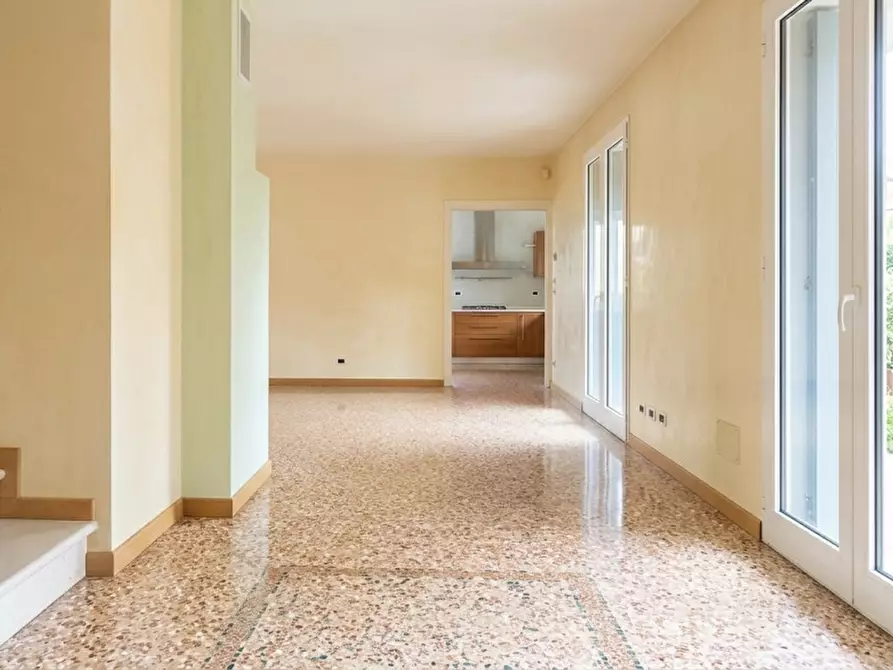 Immagine 2 di Casa indipendente in vendita  in Via Tiziano Vecellio a Padova