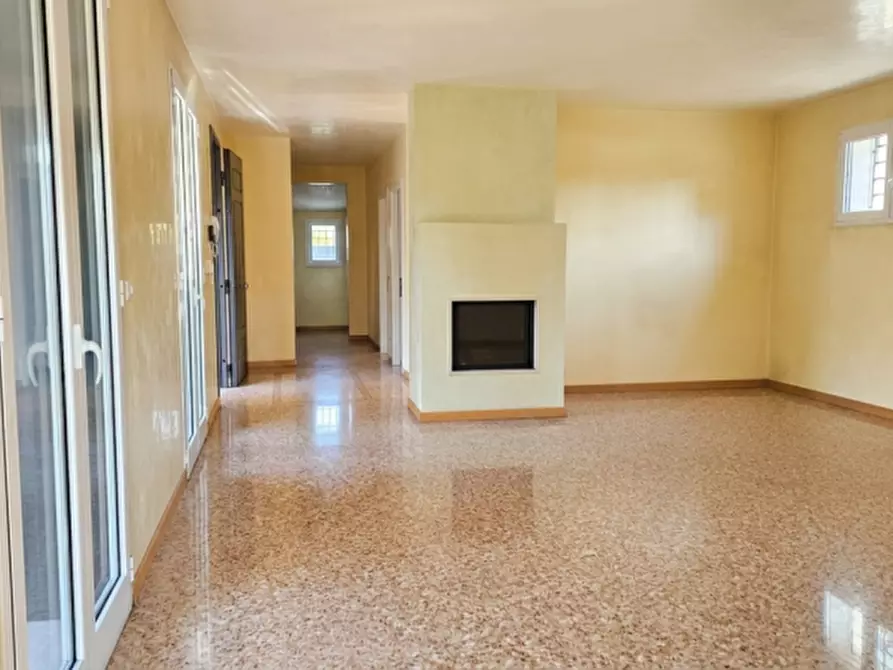 Immagine 7 di Casa indipendente in vendita  in Via Tiziano Vecellio a Padova